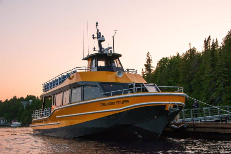 Tobermory glass bottom boat tours, tours Tobermory, cruise Tobermory, Bruce Peninsula National Park